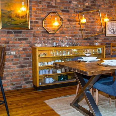 Premium Academy - Luxus-ferienwohnungen Mit Erlebnis Couette-café Bad Ems