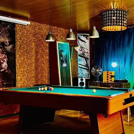 Premium Academy - Luxus-ferienwohnungen Mit Erlebnis Couette-café 4*