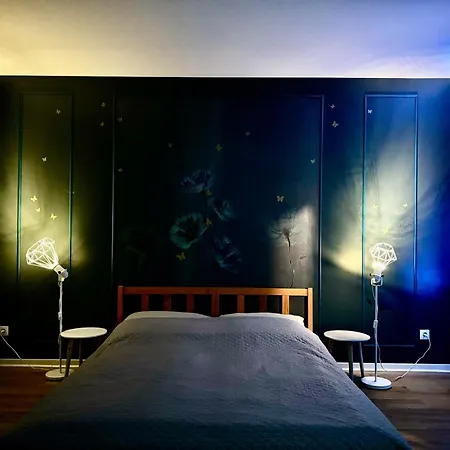 Premium Academy - Luxus-ferienwohnungen Mit Erlebnis Panzió 4*