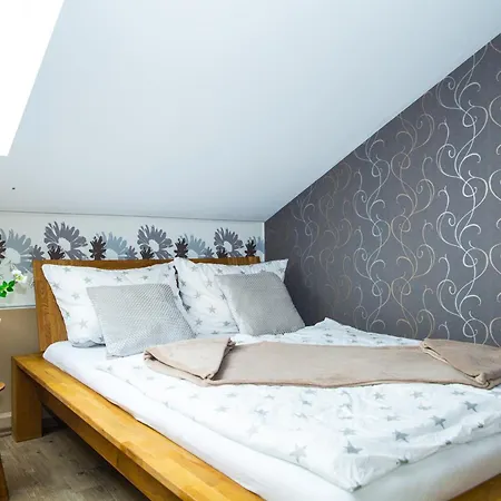 Premium Academy - Luxus-ferienwohnungen Mit Erlebnis Oda ve Kahvaltı 4*