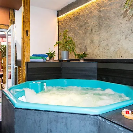Couette-café Premium Academy - Luxus-ferienwohnungen Mit Erlebnis Bad Ems
